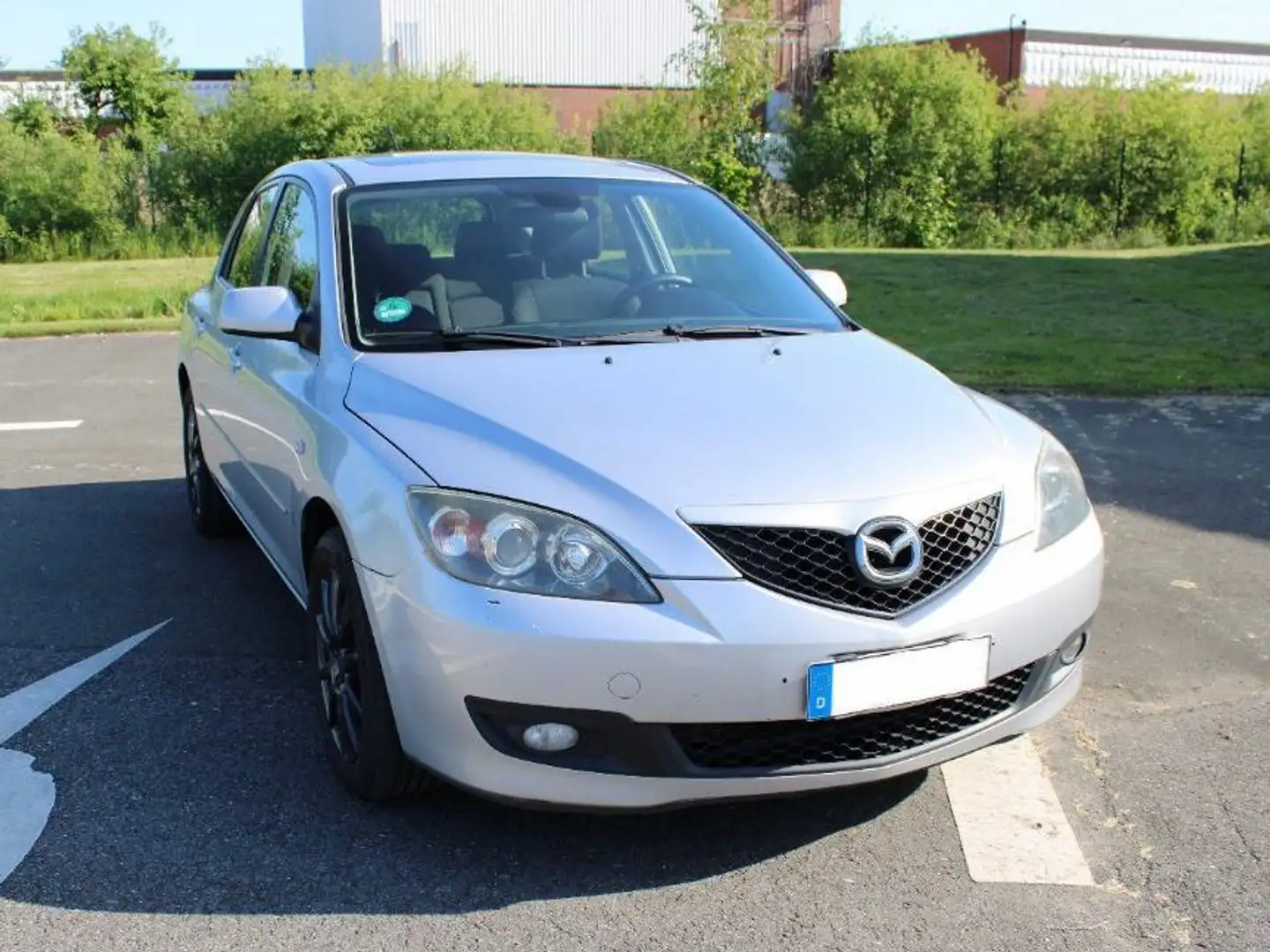 Mazda 3 3 Fließheck 2.0 Sport Active Silber - 1