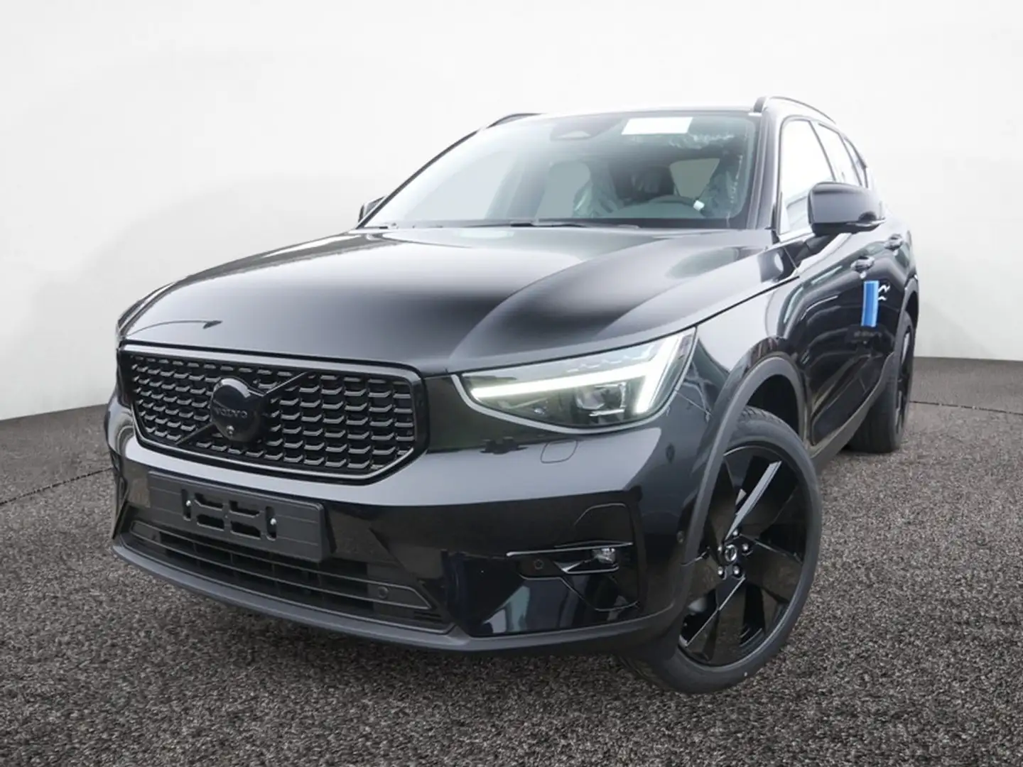 Volvo XC40 B3 Plus Black Edition H/K ACC LED 360° Noir - 1