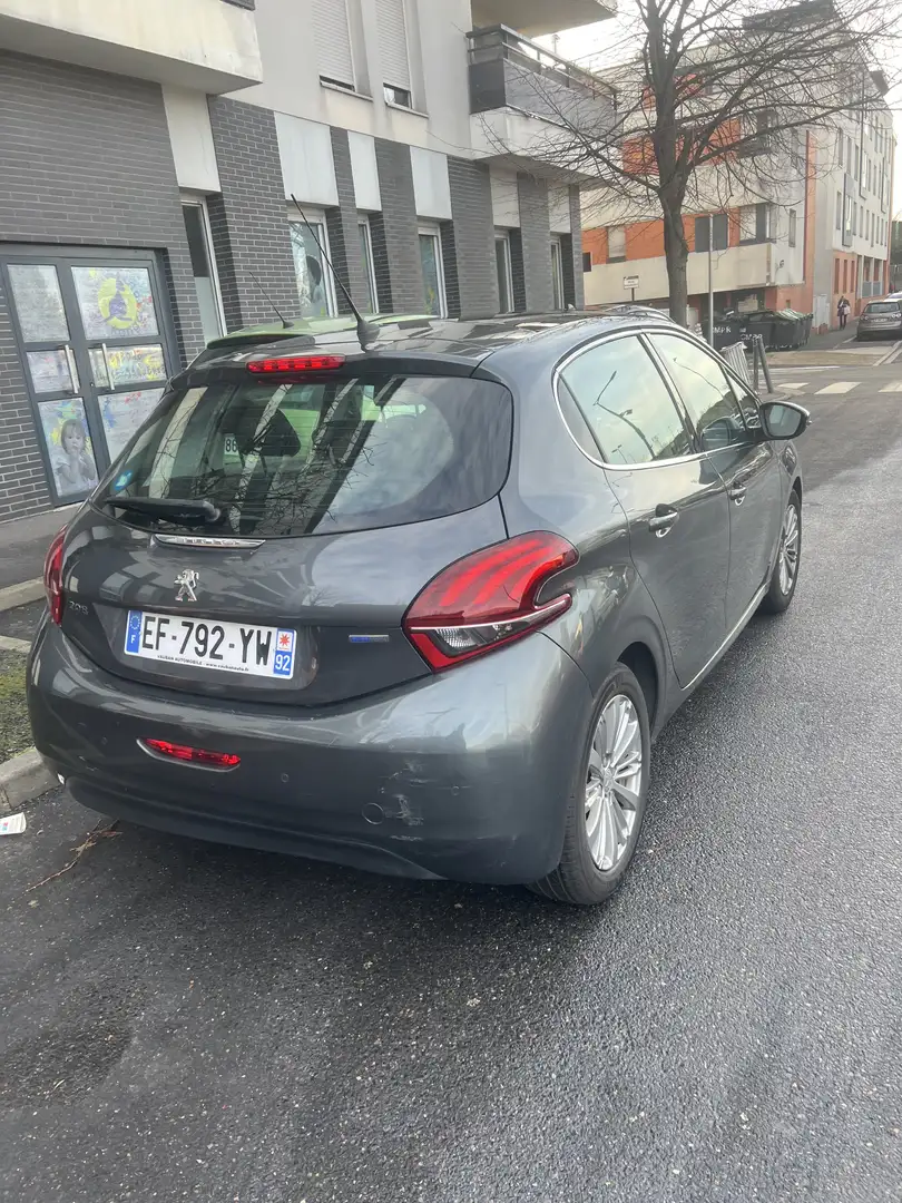 Peugeot 208 1.2 PureTech 82ch BVM5 Allure - 2