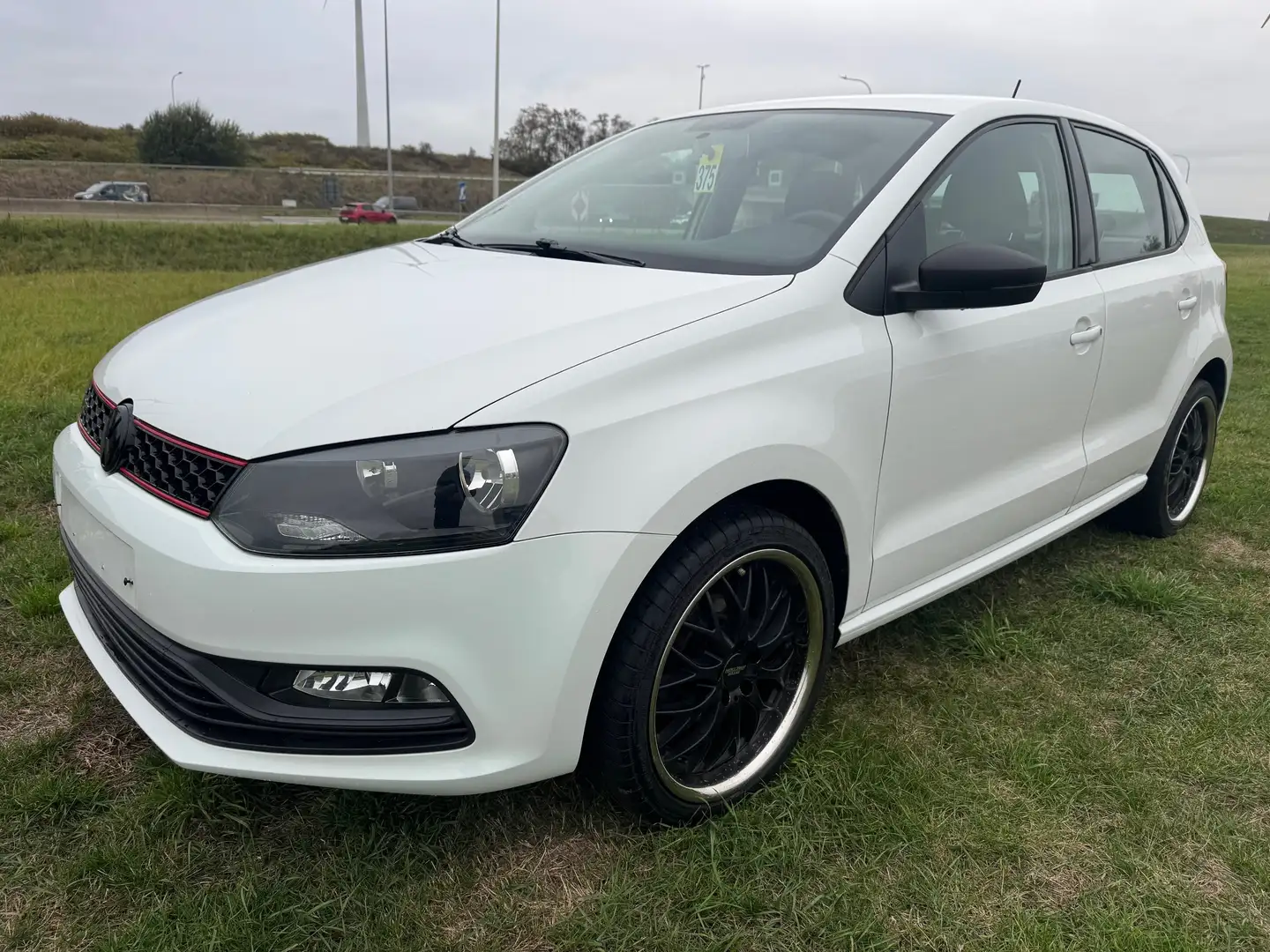 Volkswagen Polo Polo 1.2i White Edition /Garantie 12m. Wit - 1