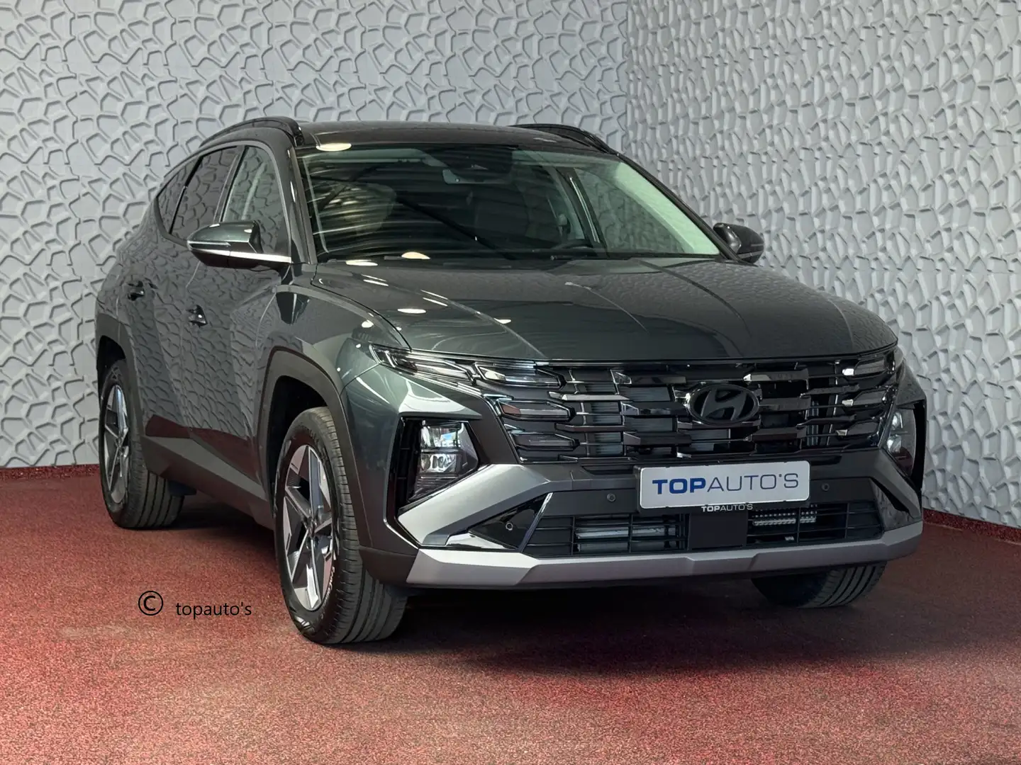 Hyundai TUCSON NIEUWE AUTO 1.6 T-GDI PHEV 252PK PANORAMA CAMERA C Groen - 1