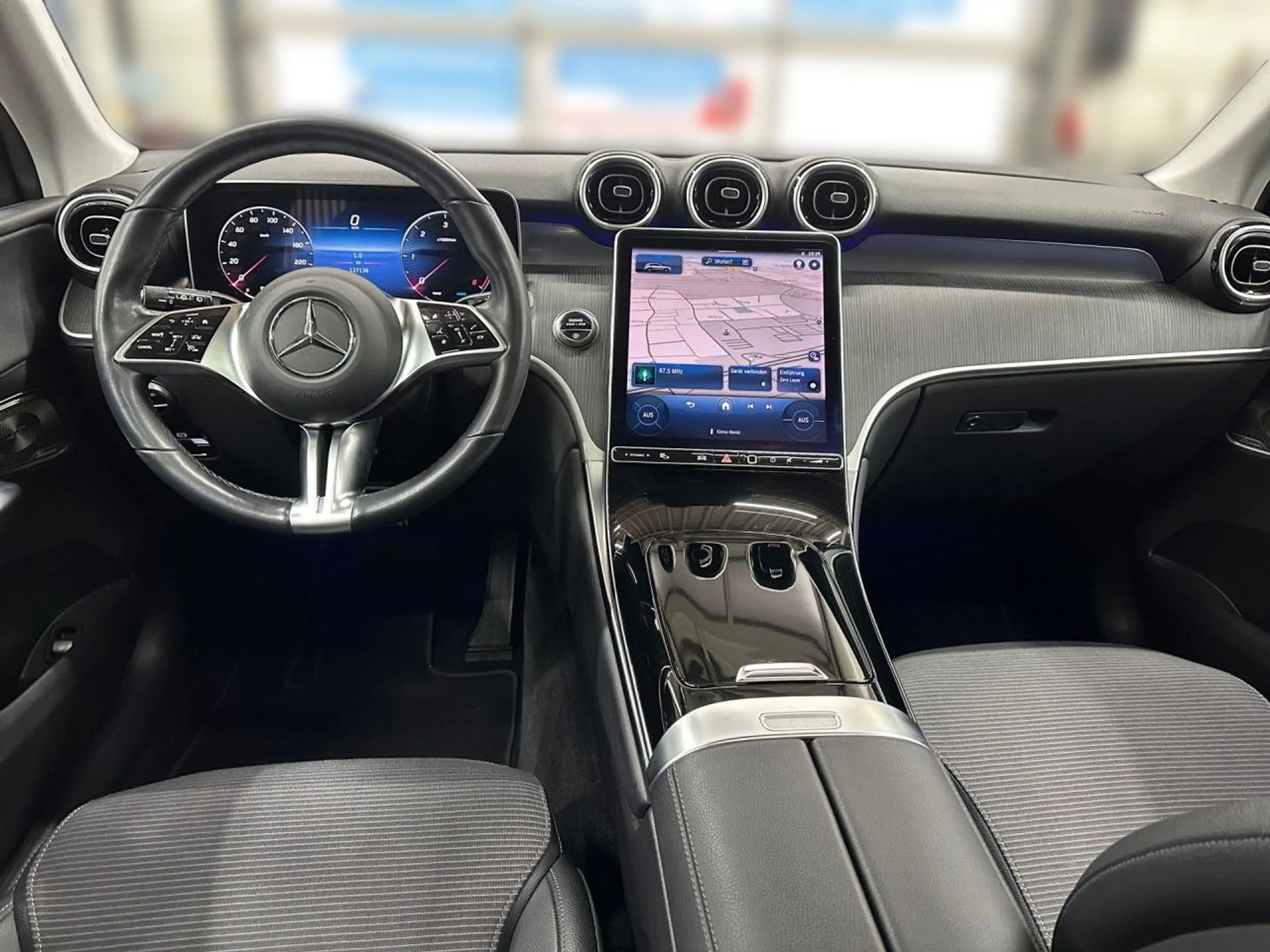 Mercedes-Benz GLC 220 d 4M Fahrass WideScreen Pano Burmester AHK — photo 11