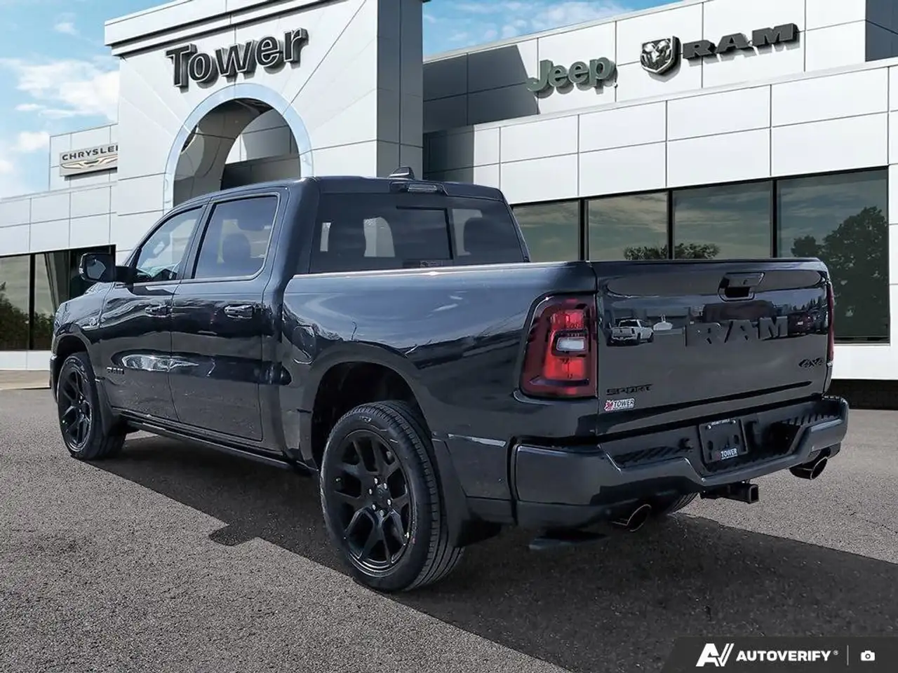 RAM 1500 снимка RAM 1500