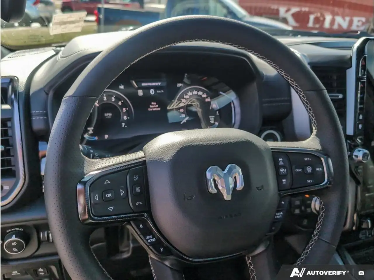 RAM 1500 снимка RAM 1500