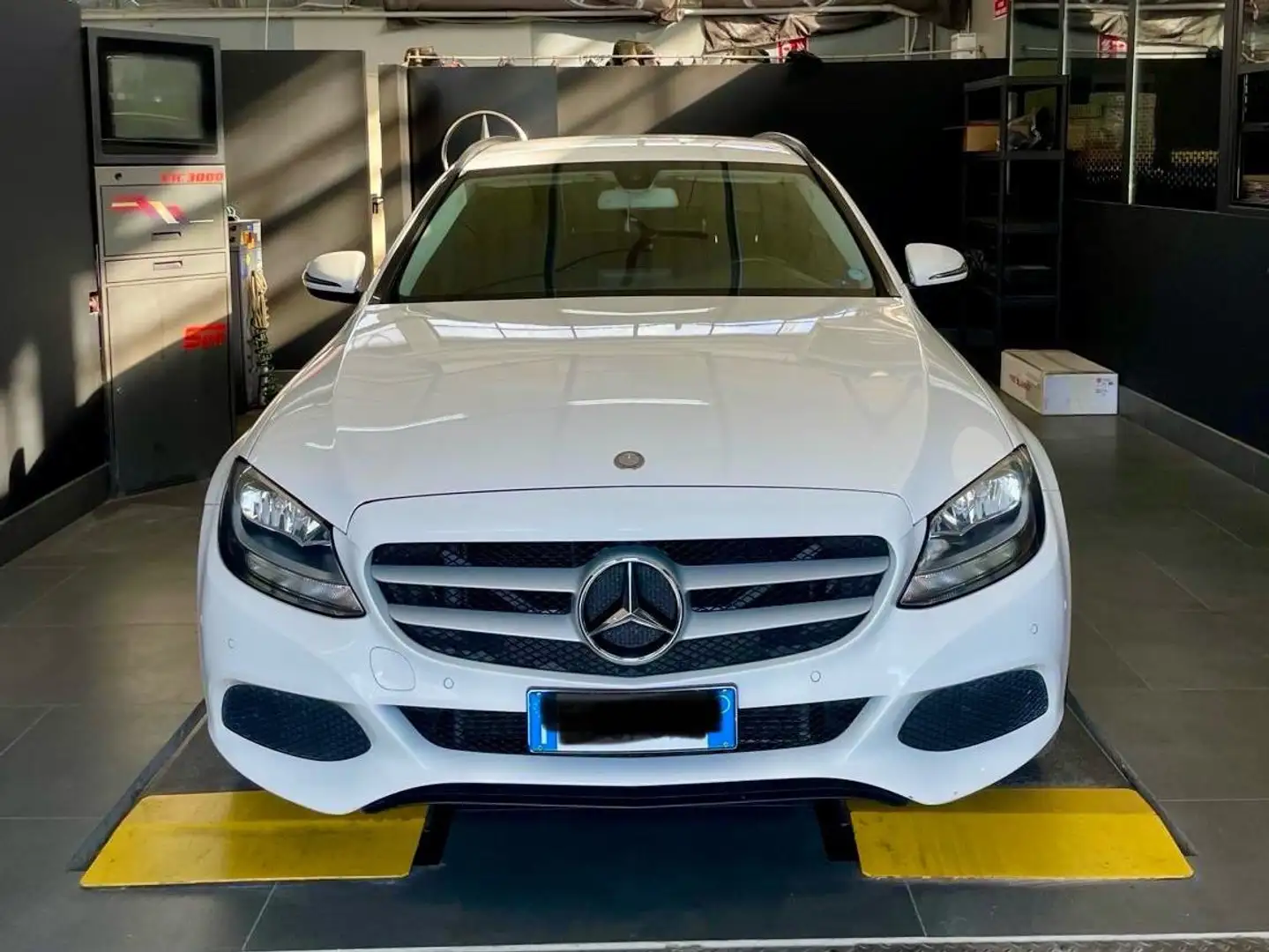 Mercedes-Benz C 180 Bianco - 2