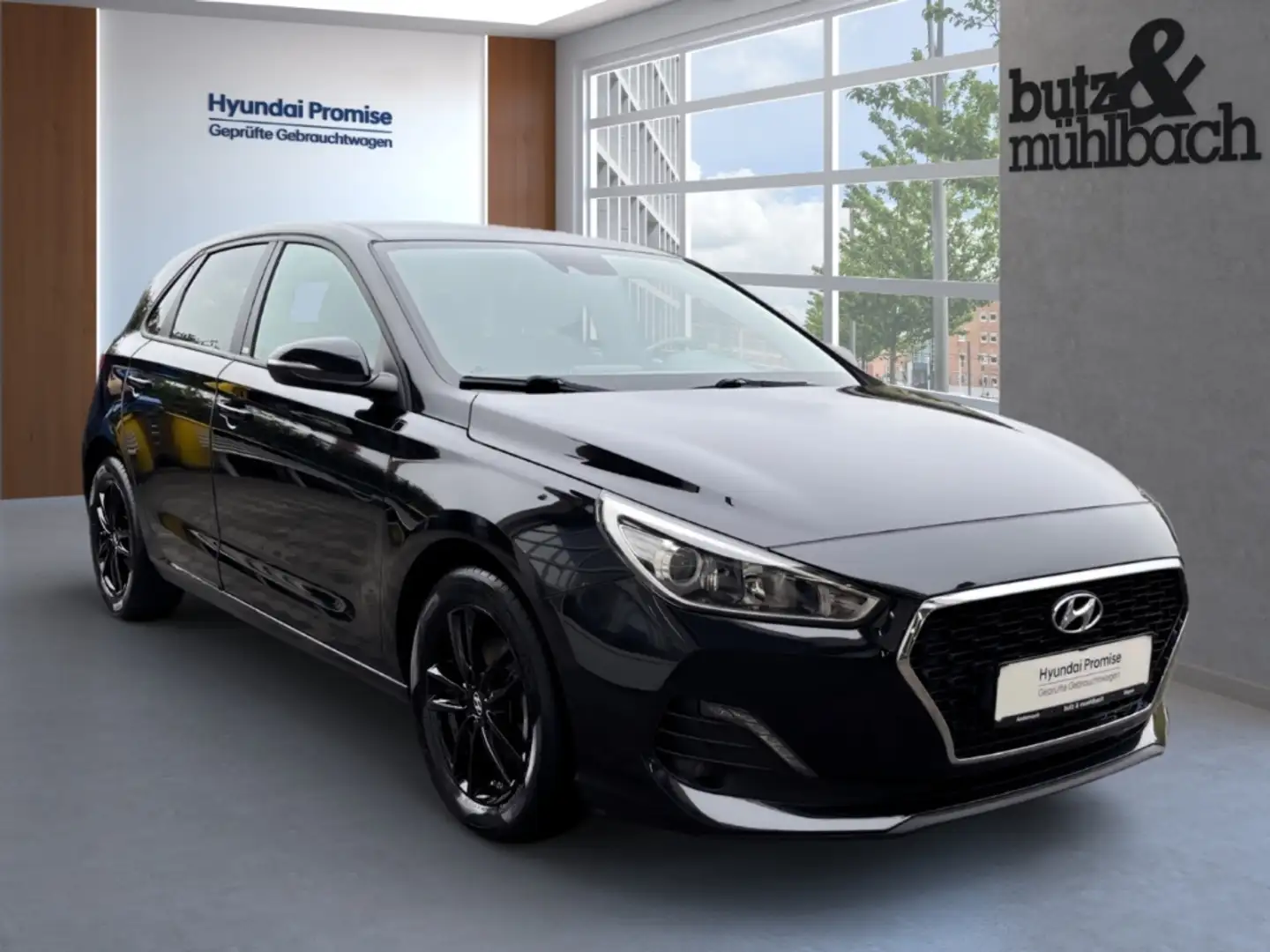 Hyundai i30 1.4 Benzin. M/T Sonderedition Passion-MAYEN Nero - 2