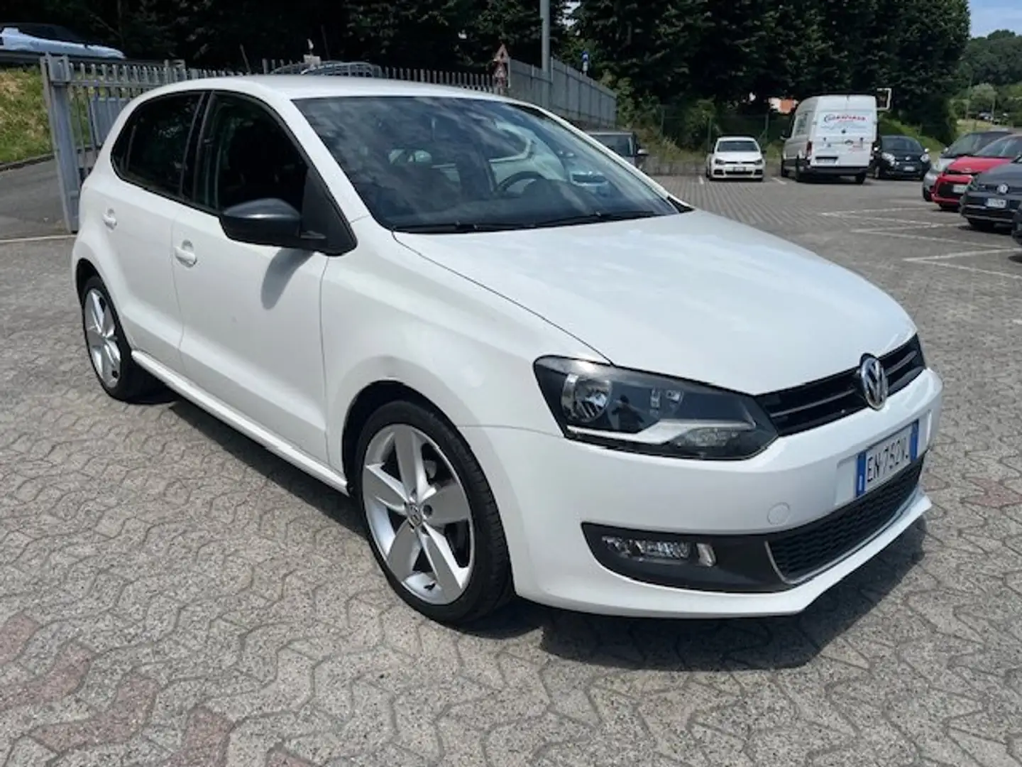 Volkswagen Polo 5p 1.4 Highline "EU5 Benz" "Ok Neopatentati" Bianco - 2