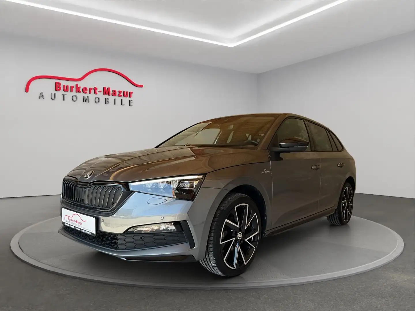 Skoda Scala 1.5 TSI Monte Carlo*AHK schwenkbar*PANO* Gris - 1