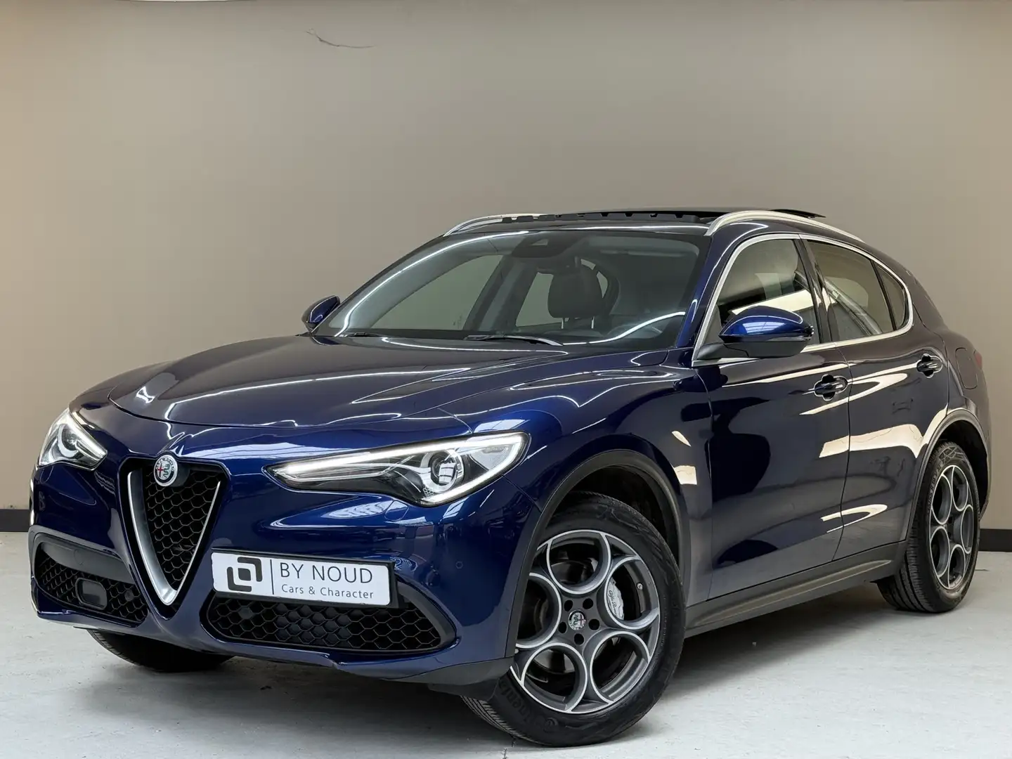 Alfa Romeo Stelvio 2.0 T AWD Super, 280Pk, 2017, 2de eigenaar, Volled Bleu - 1