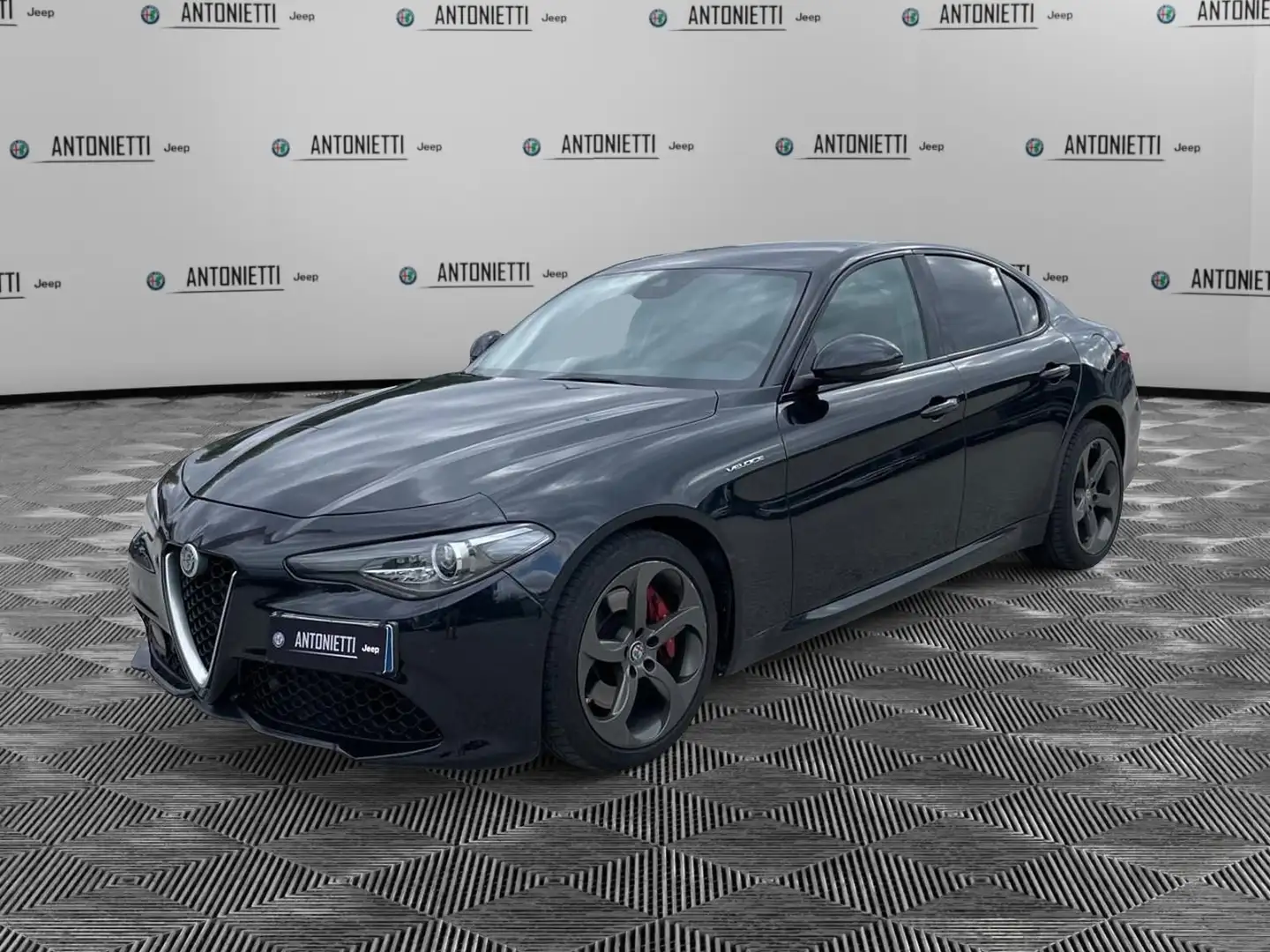 Alfa Romeo Giulia Giulia 2.2 Turbodiesel 210 CV AT8 AWD Q4 Veloce Schwarz - 1