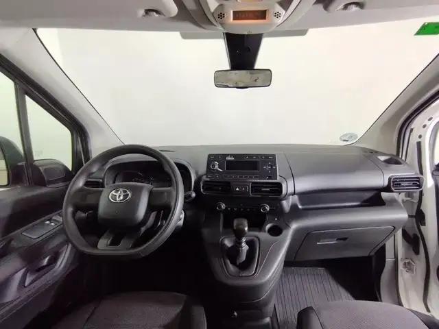 Toyota Proace City view 4