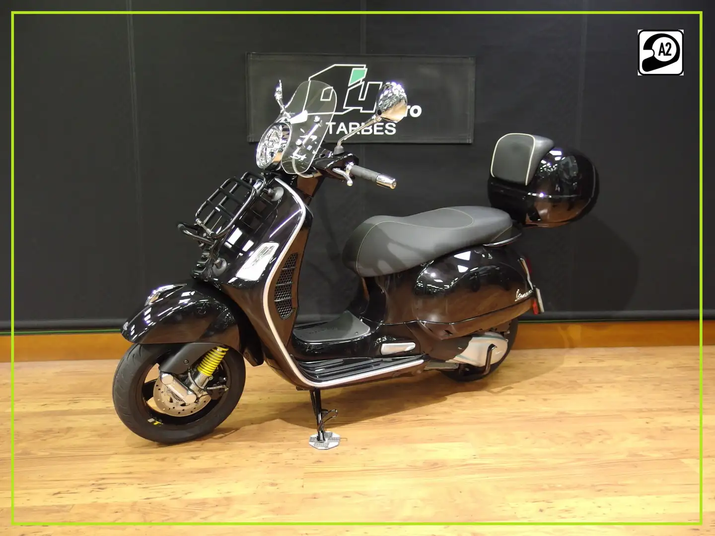 Vespa GTS 300 Noir - 2