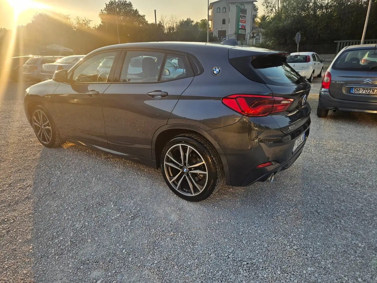 BMW X2 M sdrive20d Msport Grau - 2