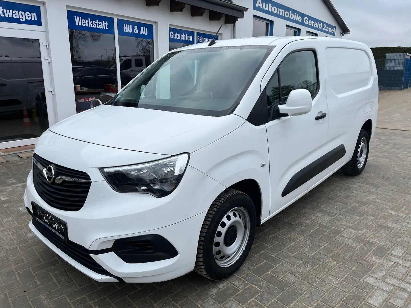 Opel Combo E 1,5 D Cargo XL*Edition*Navi-Link/1.Hd/PD Weiß - 1