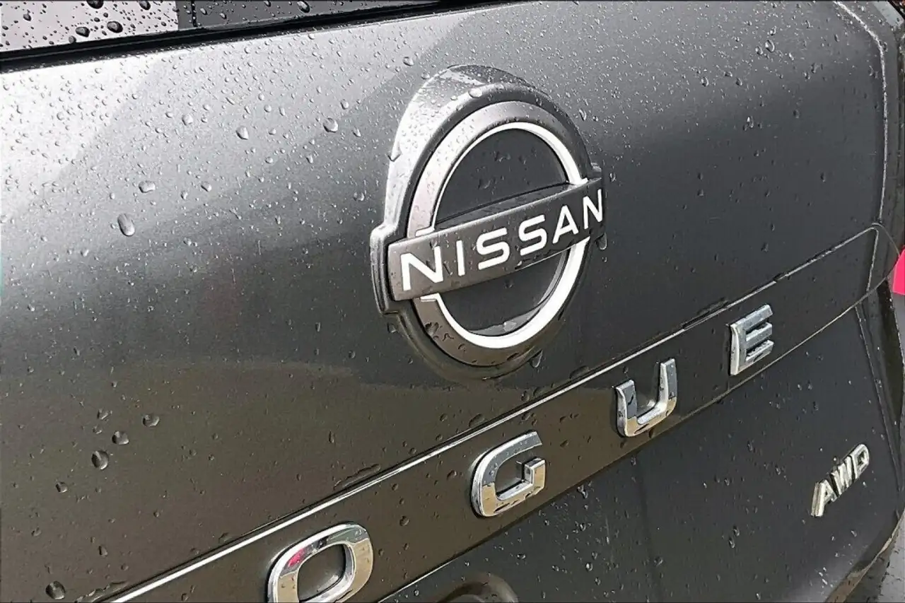 Nissan Rogue fotografie Nissan Rogue