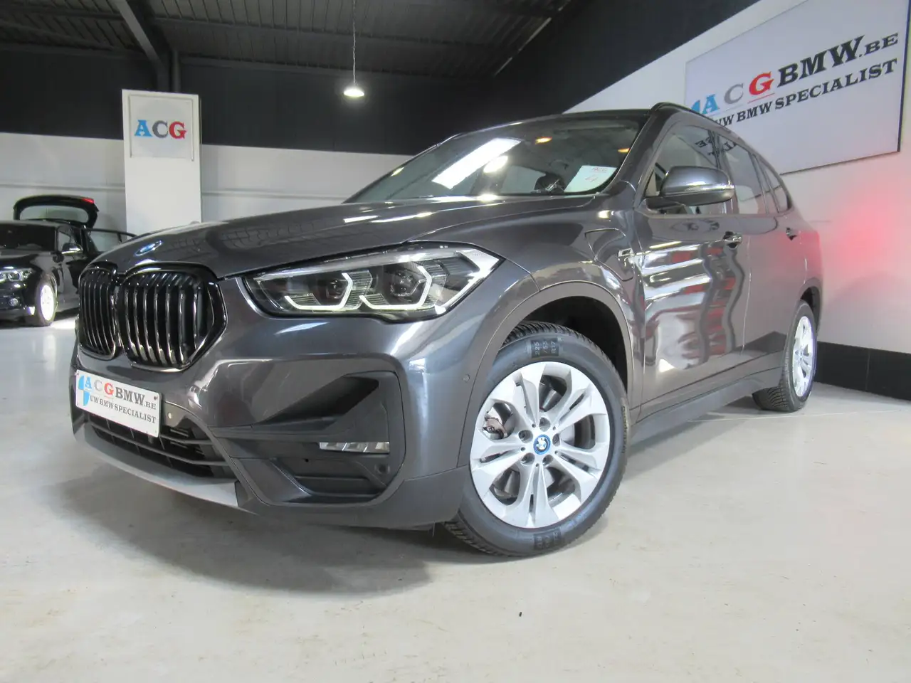 BMW X1 Hybride Plug In Carplay Full LED Achteruitrijcamera PDC Hulp Navigatie Bluetooth, миниатюра 3