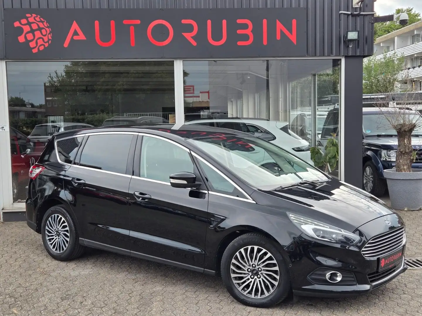 Ford S-Max S-MAX Titanium 7-Sitzer/TOT/PANO/KAMERA Schwarz - 1