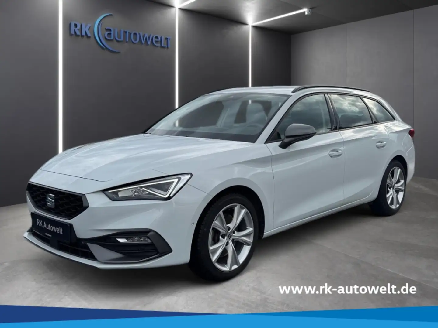 SEAT Leon Sportstourer FR 4Drive 2.0 TDI LED Navi AHK ACC Ka Blanc - 1