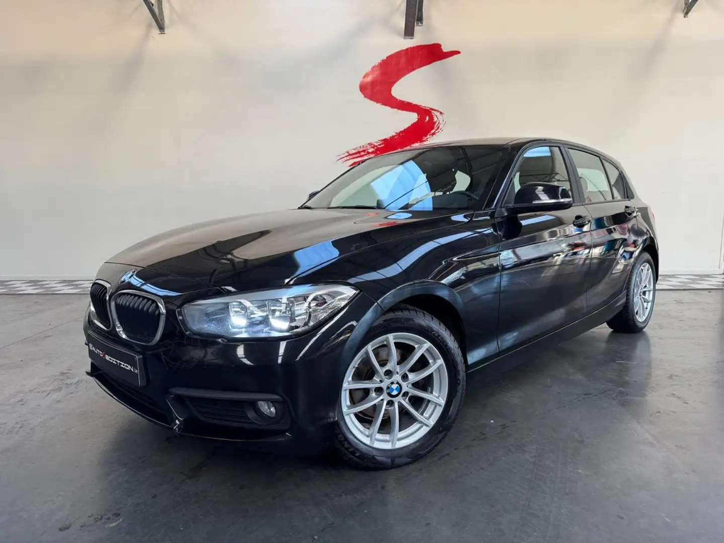 BMW 116 116 d EfficientDynamics Edition Zwart - 1