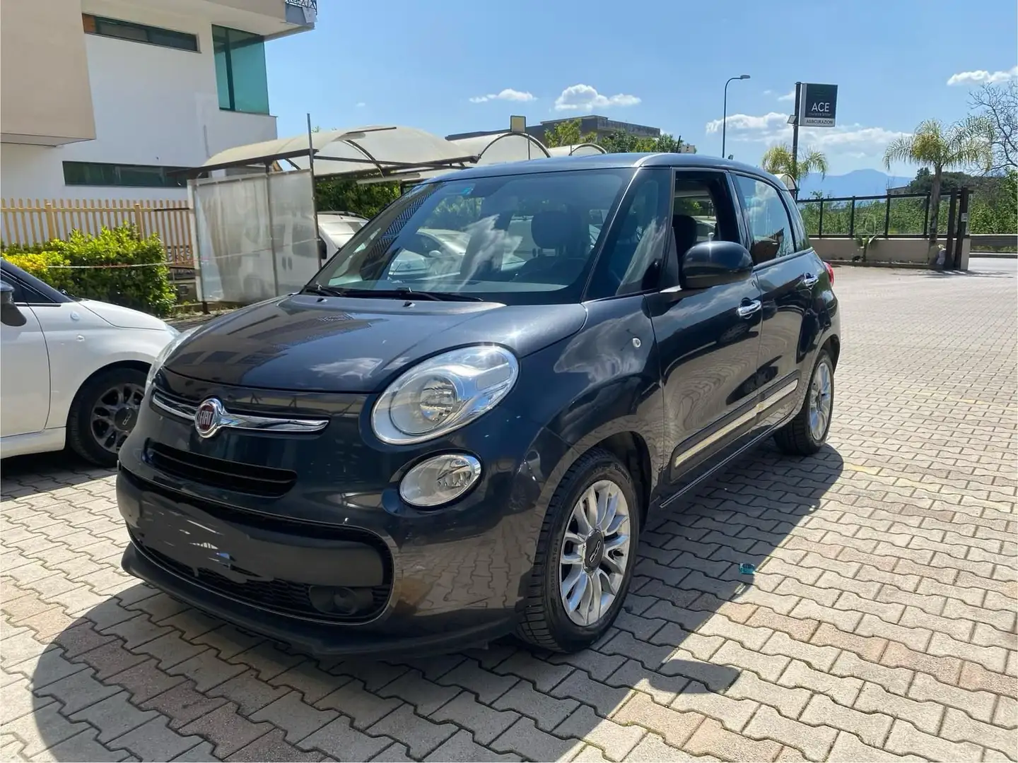Fiat 500L 1.3 Multijet 95 CV Lounge Šedá - 1