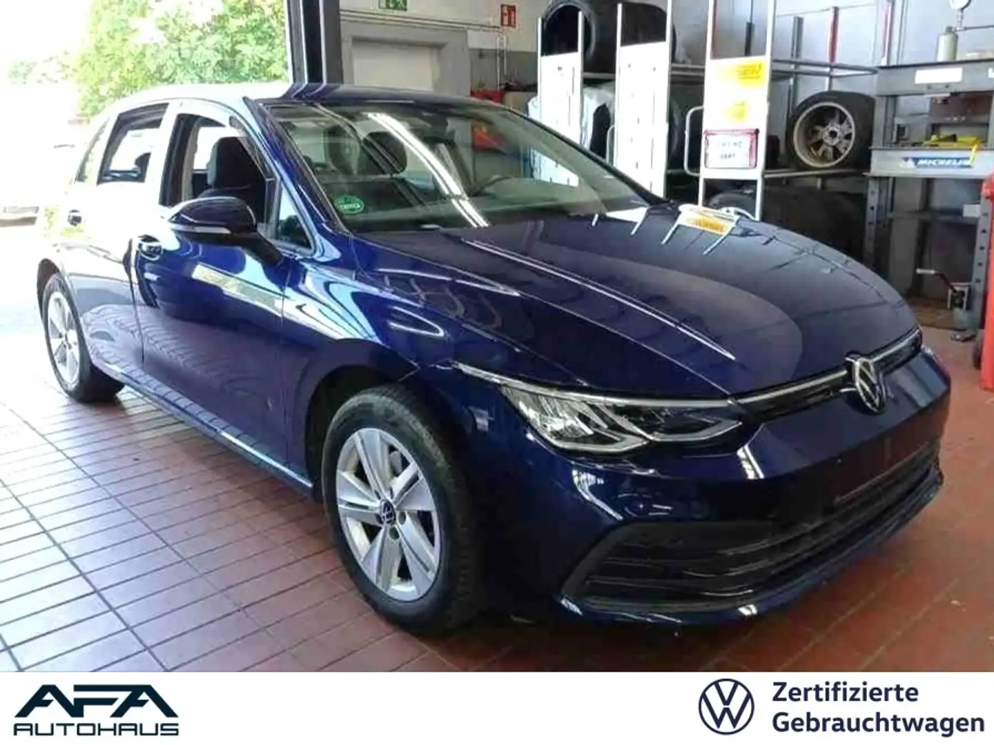 Volkswagen Golf VIII 1.5 eTSI Life DSG AHK*RFK*ACC*LED*Navi Blau - 1