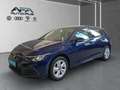 Volkswagen Golf VIII 1.5 eTSI Life DSG AHK*RFK*ACC*LED*Navi Blauw - thumbnail 2