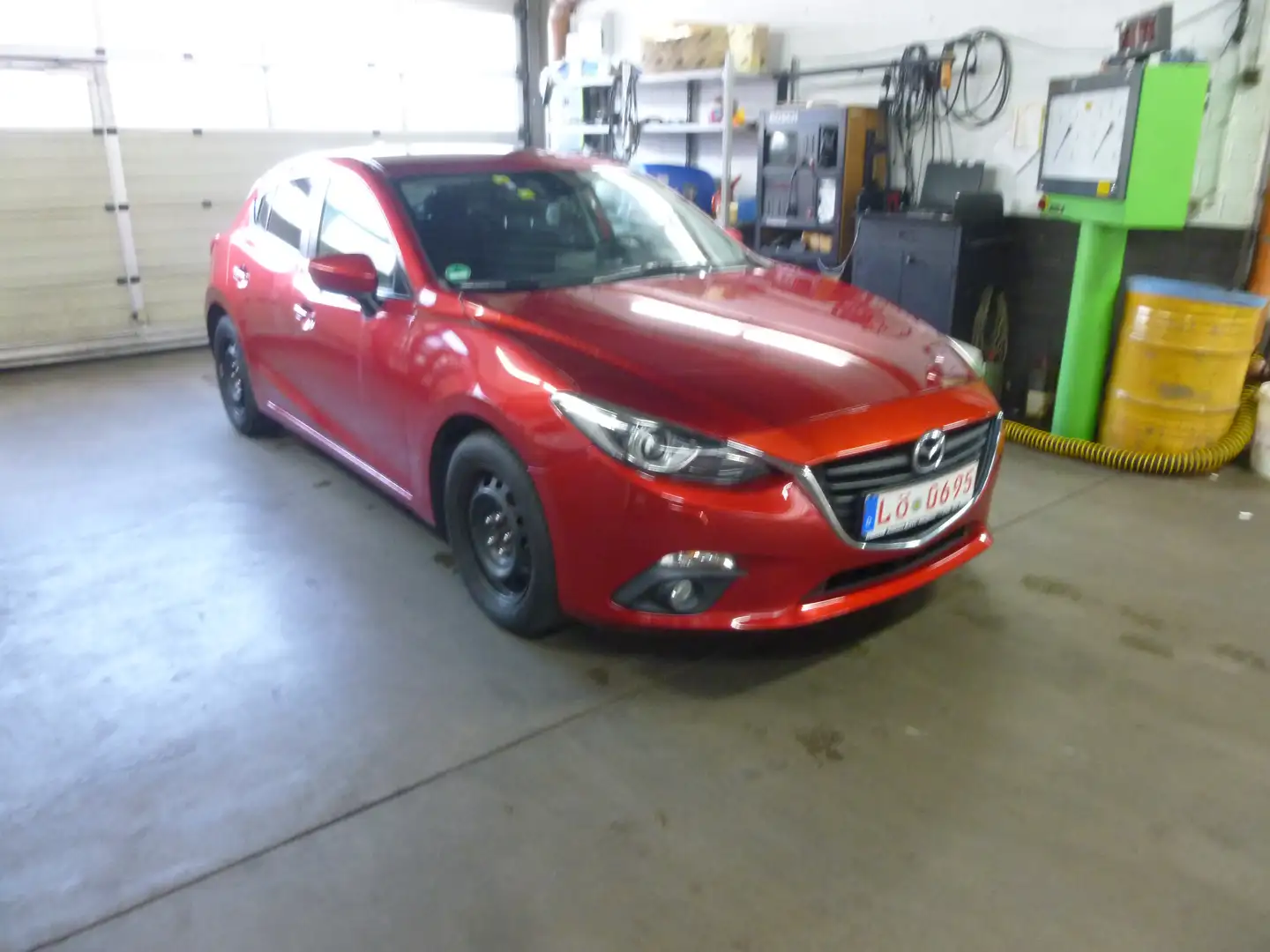 Mazda 3 3 Fließheck SKYACTIV-G 120 Center-Line Rot - 1