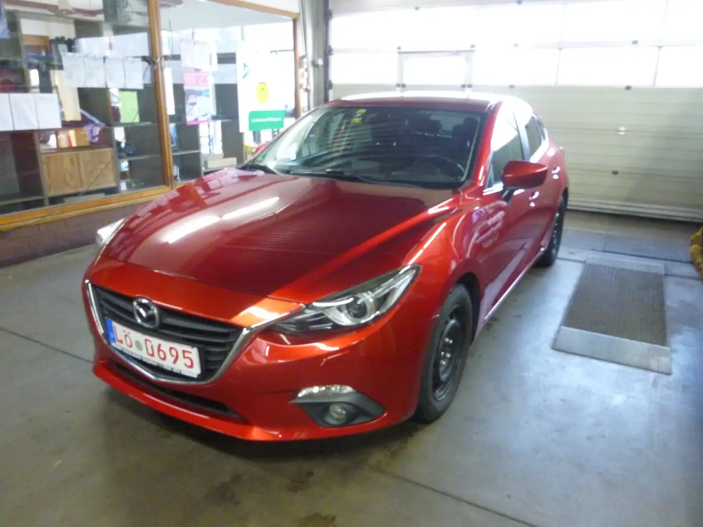 Mazda 3 3 Fließheck SKYACTIV-G 120 Center-Line Rot - 2