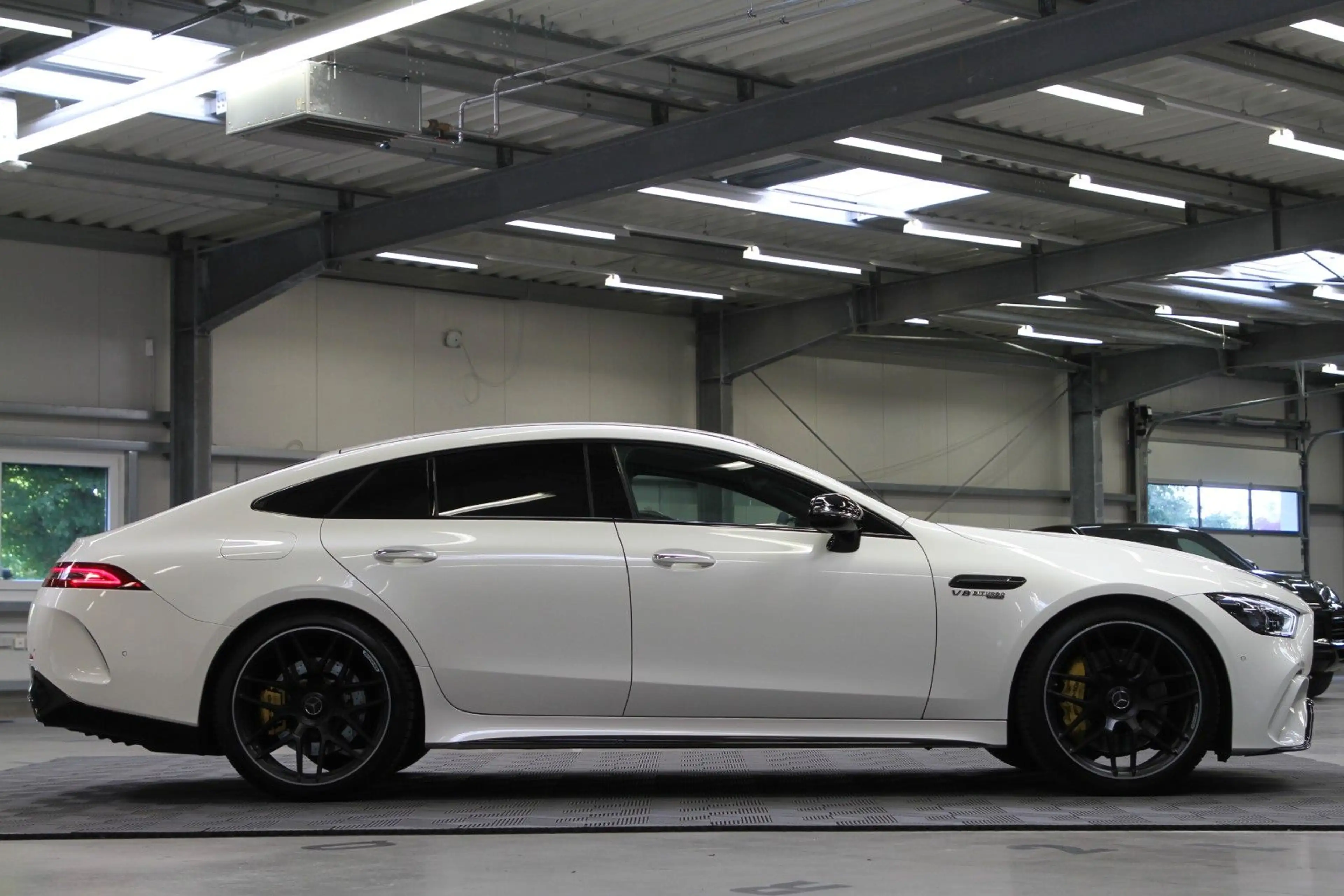 Mercedes-Benz AMG GT 63 S 4Matic+ Drivers / Massage / Burmester — photo 12
