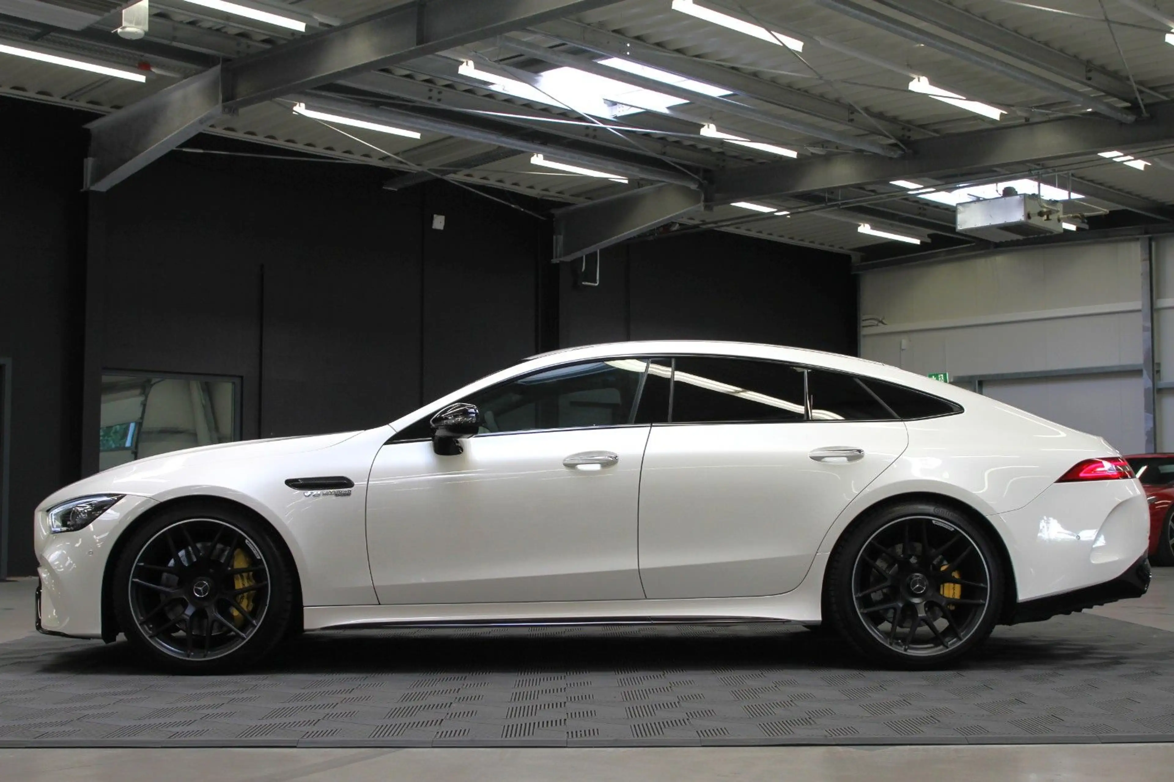 Mercedes-Benz AMG GT 63 S 4Matic+ Drivers / Massage / Burmester — photo 5