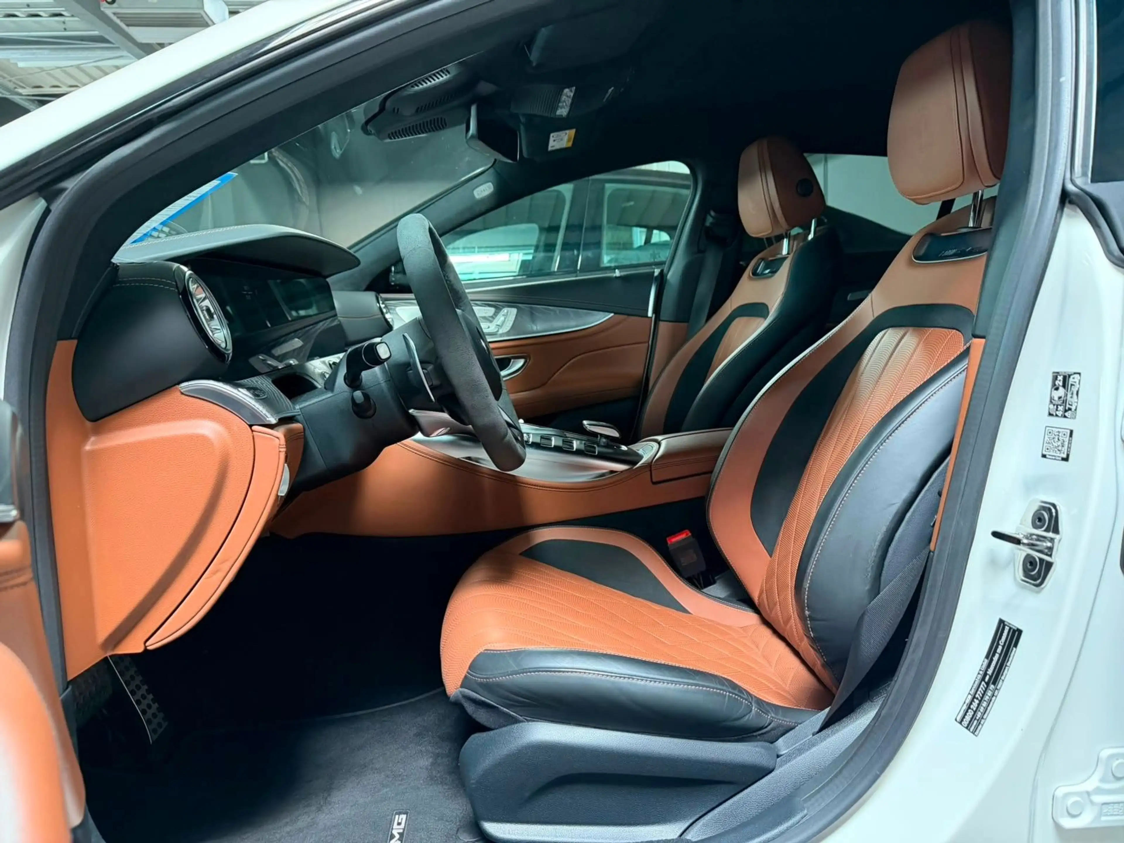 Mercedes-Benz AMG GT 63 S 4Matic+ Drivers / Massage / Burmester — photo 15