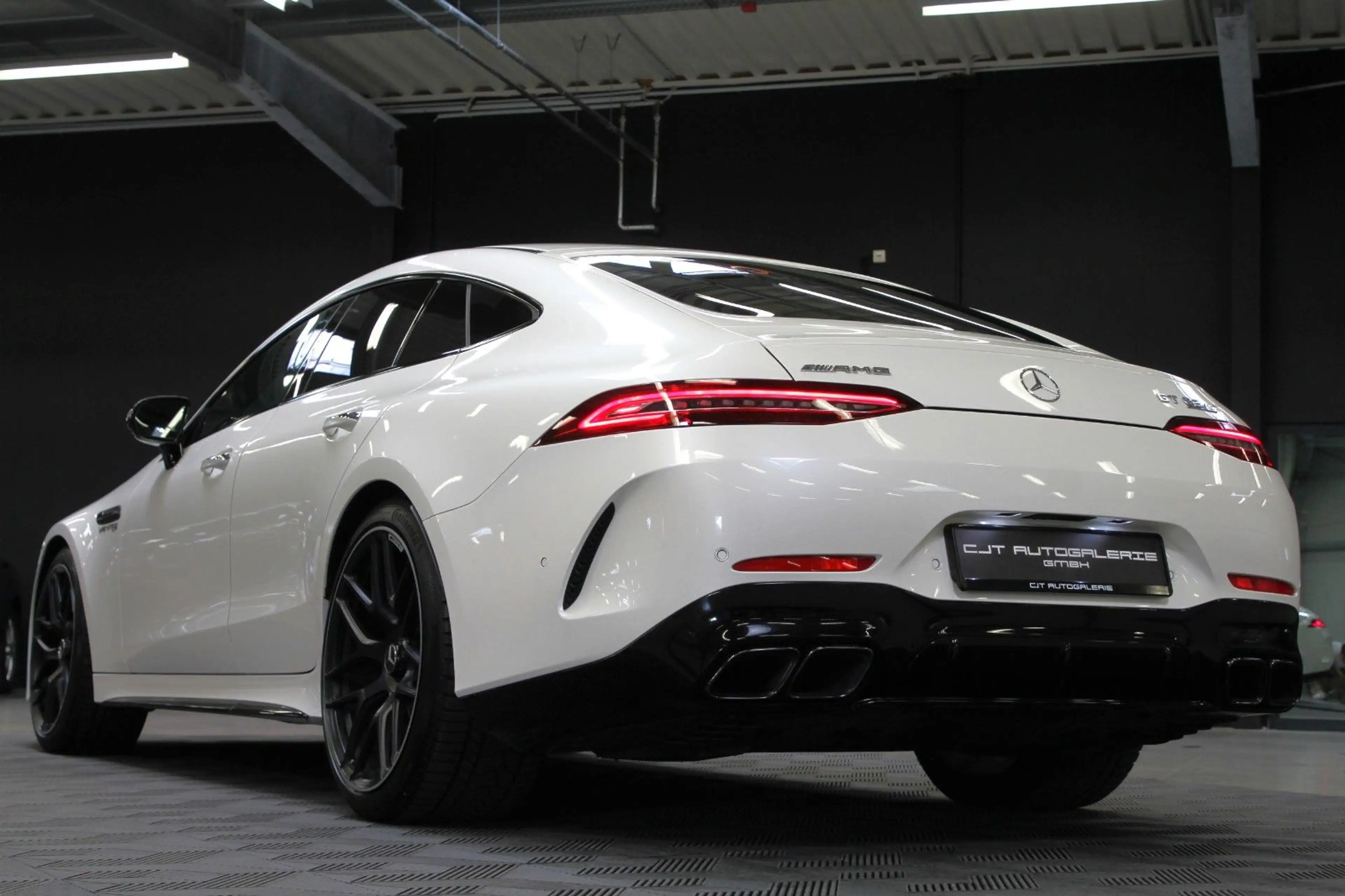 Mercedes-Benz AMG GT 63 S 4Matic+ Drivers / Massage / Burmester — photo 7