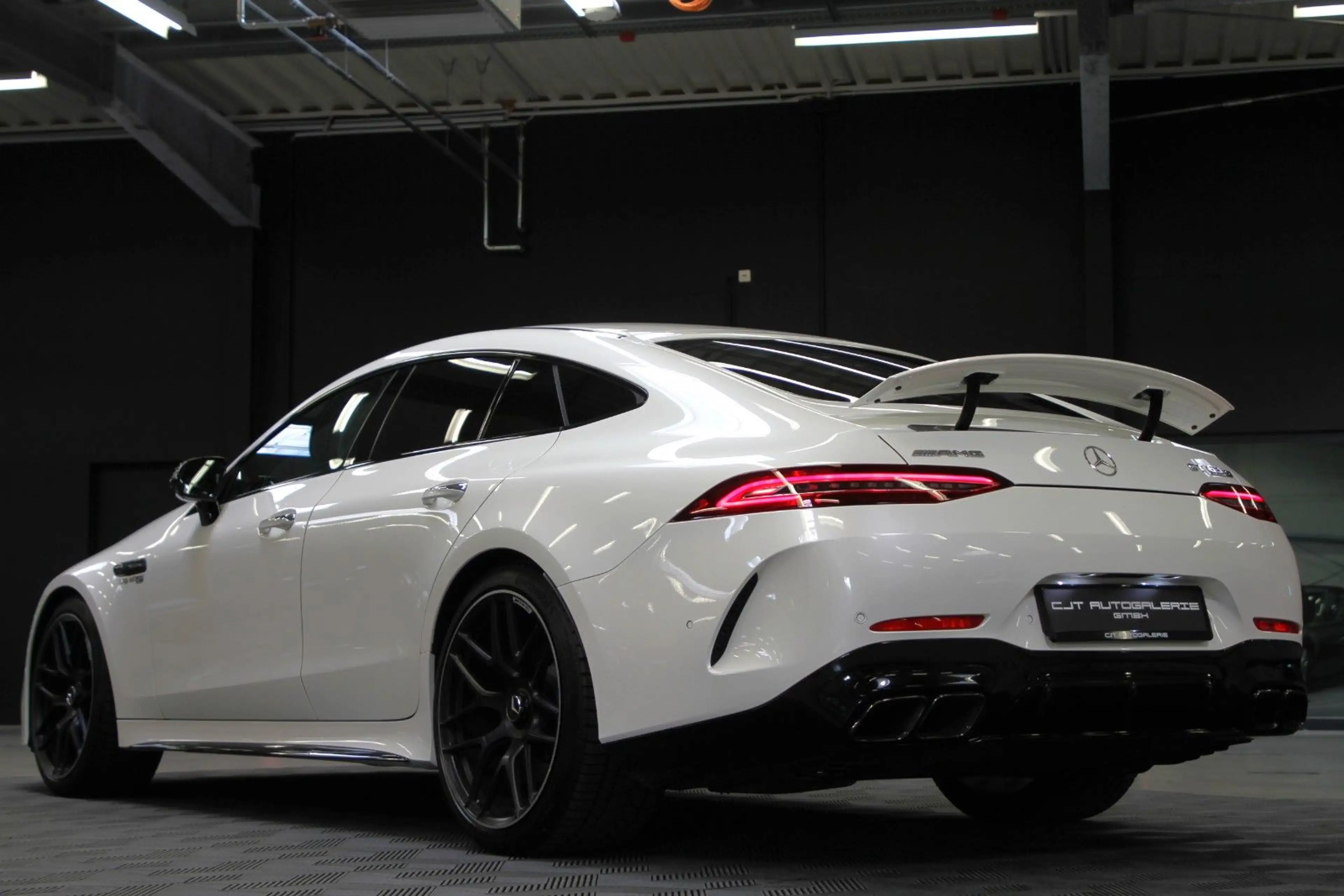 Mercedes-Benz AMG GT 63 S 4Matic+ Drivers / Massage / Burmester — photo 8