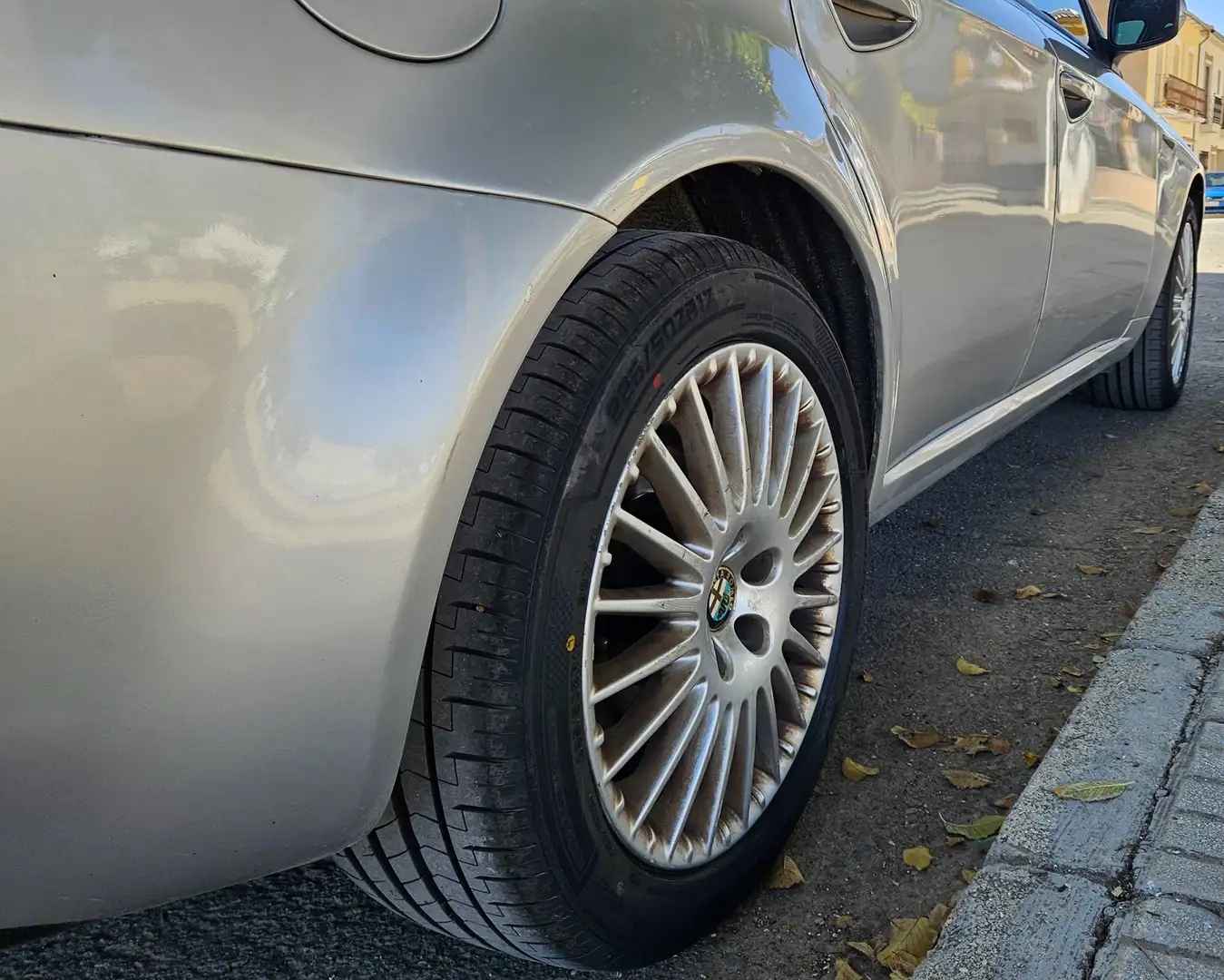 Alfa Romeo 159 Distinctive 159 1.9JTD Distinctive 120 Plateado - 2