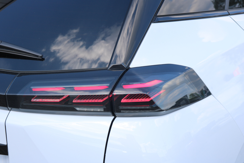 Peugeot e-2008 EV GT Avantage 54 kWh |Navi | Camera V+A| Ad. crui — photo 9