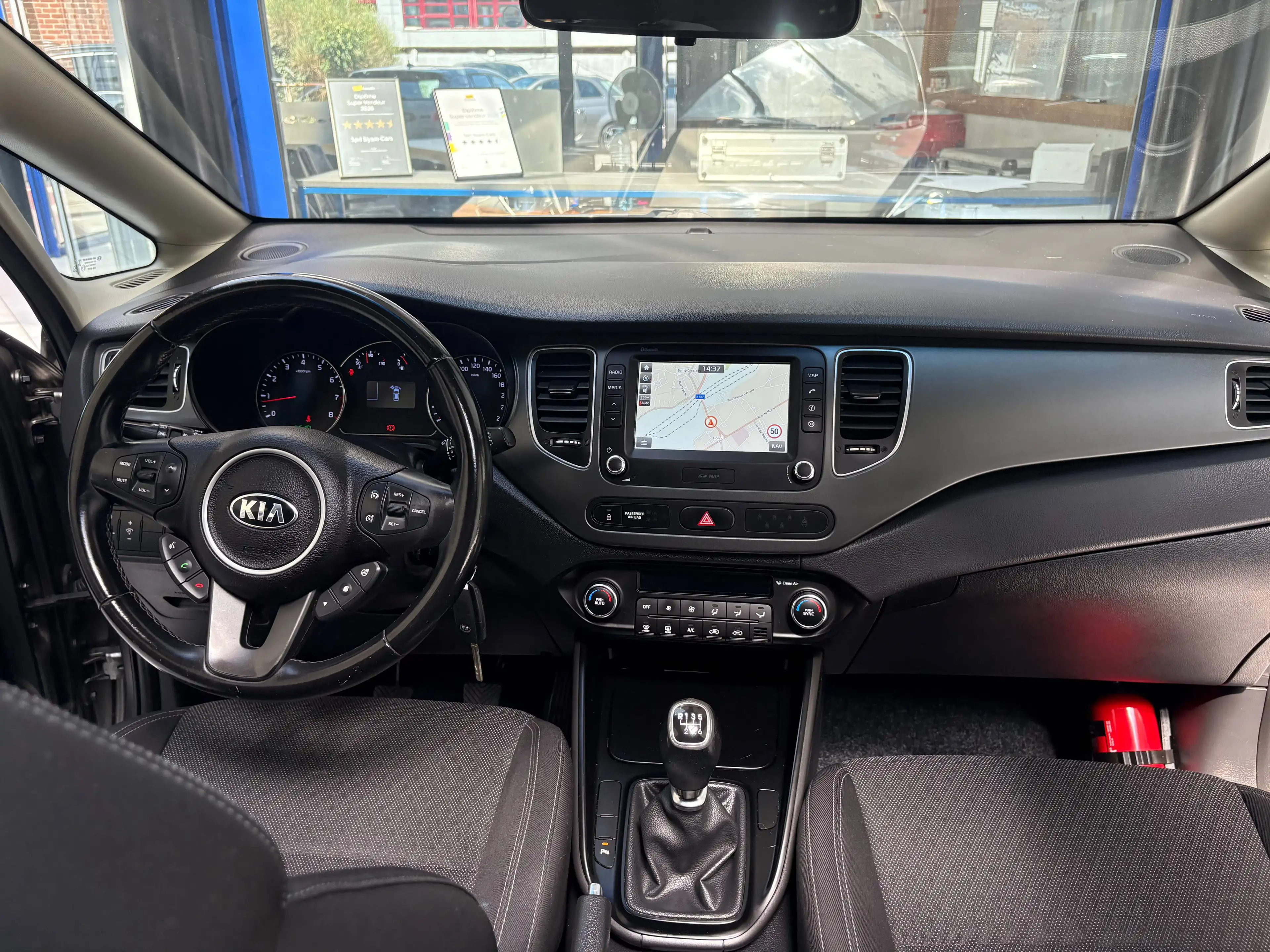 Kia Carens Carens 1.6i *7PL * XENON * TOIT * GPS * CAMERA * CARPLAY * JANTES * — photo 11
