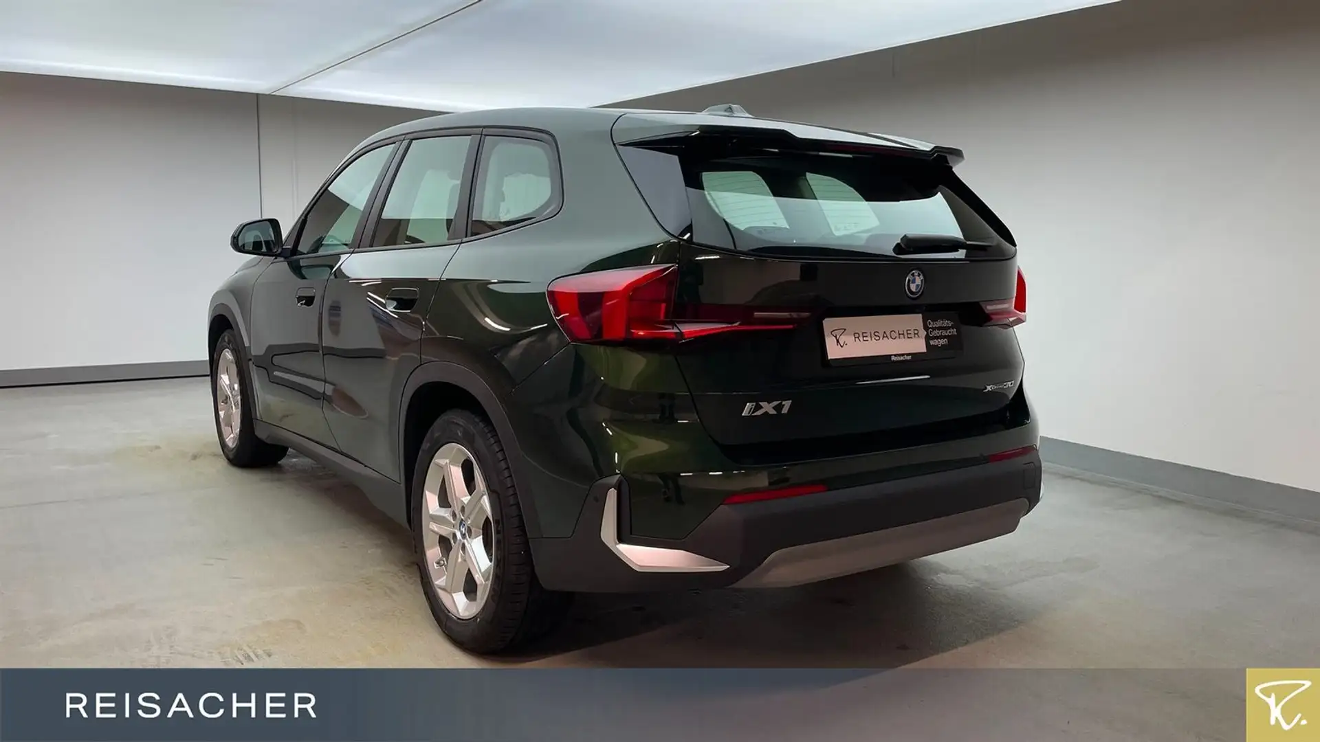 BMW iX1 IX1 A XDRIVE30 LCPlus RFK LM18" DAB+ Schwarz - 2