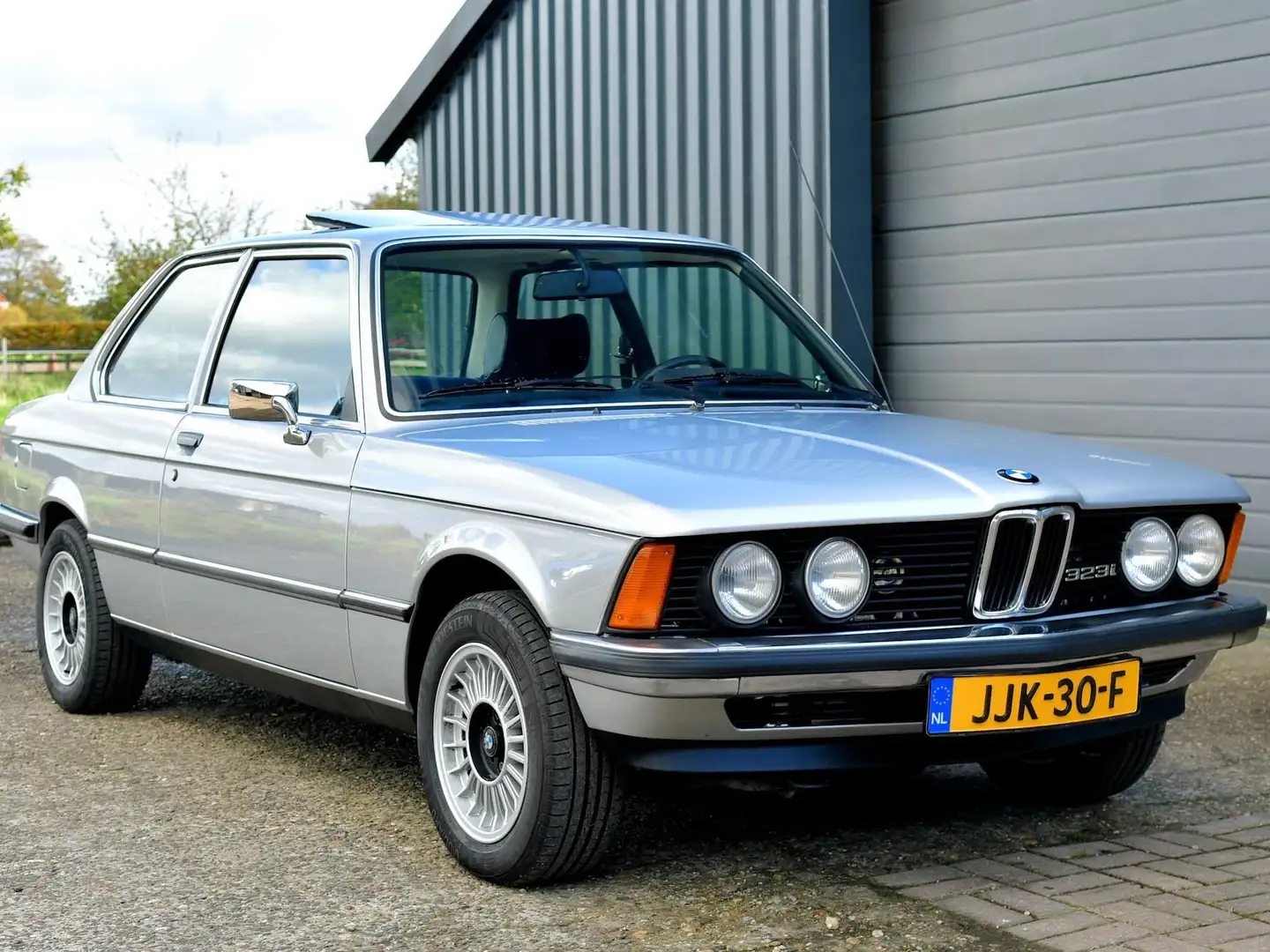 BMW 323 323i Grijs - 2