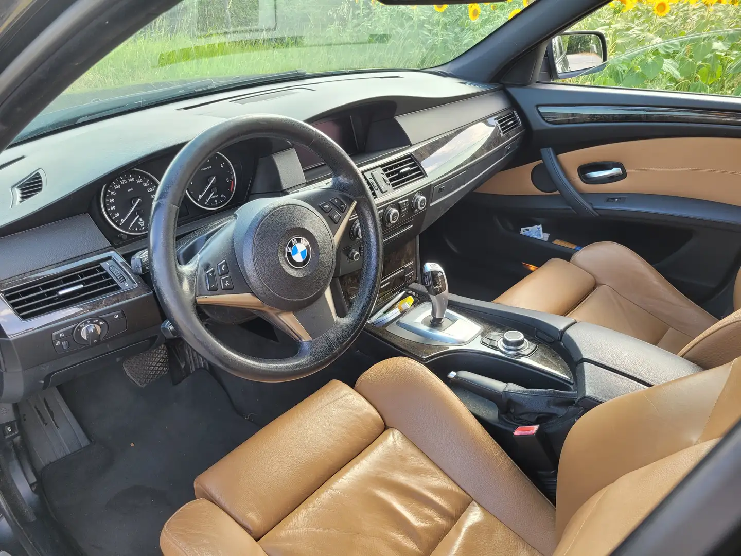 BMW 520 520d Touring Österreich-Paket Aut. Schwarz - 2