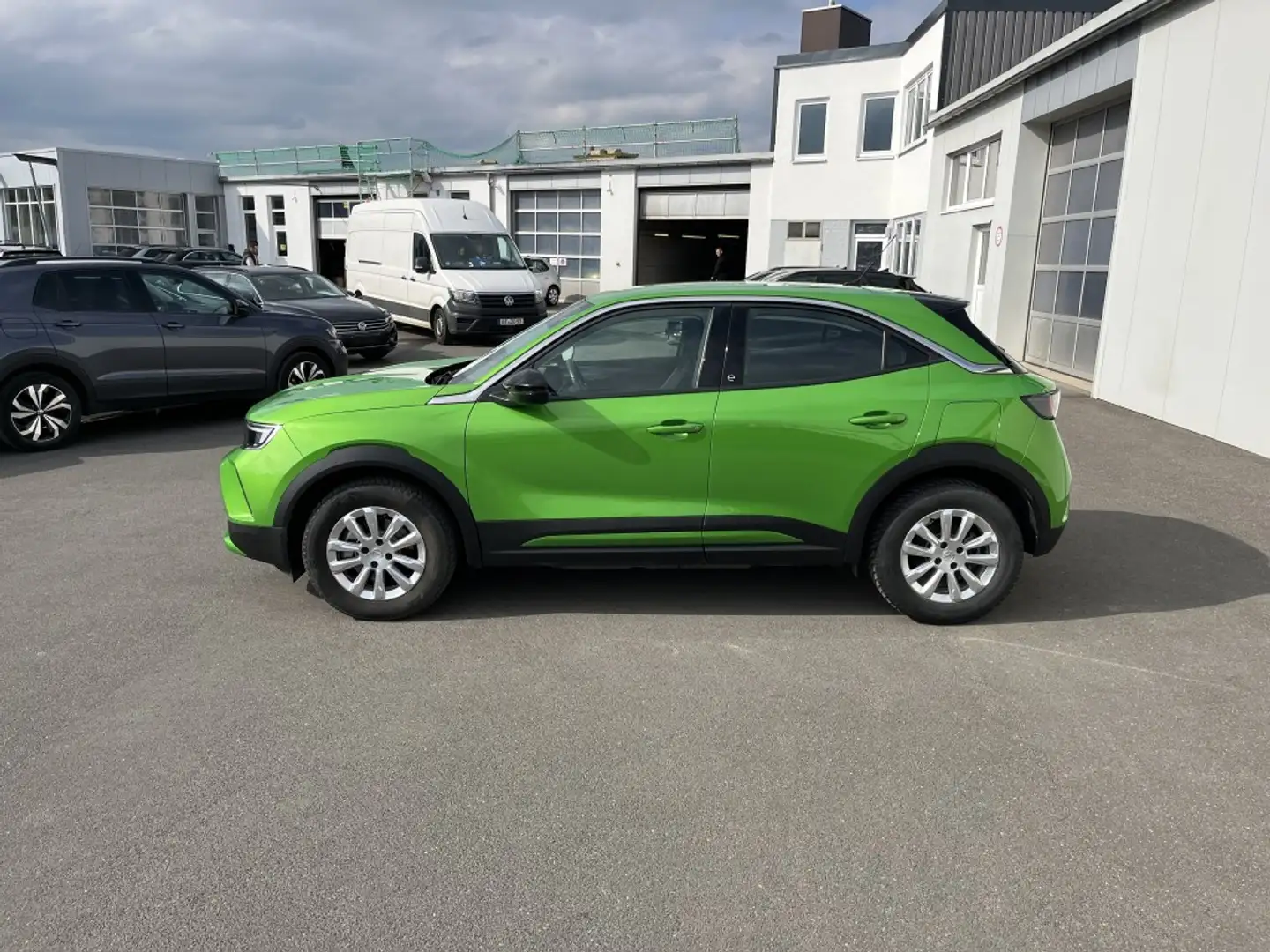 Opel Mokka-E Edition 87€ m. 20% Anzahlung CCS 3-Phasen Digita Grün - 2