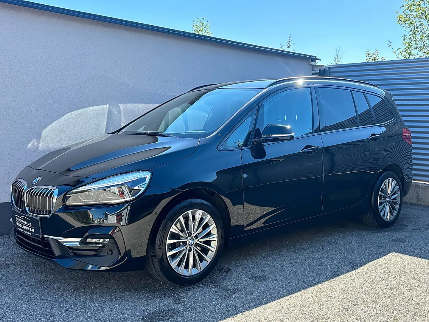 BMW 218 d Gran Tourer Aut.LUXURYLINE/RÜ.KAM/PARKASS/LED... Schwarz - 1
