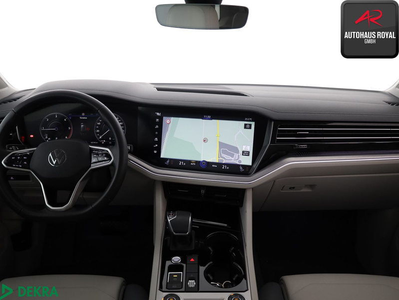 Volkswagen Touareg Touareg 3.0 TDI 4M R LINE 21ZOLL STANDHZ,KEYLESS — photo 9