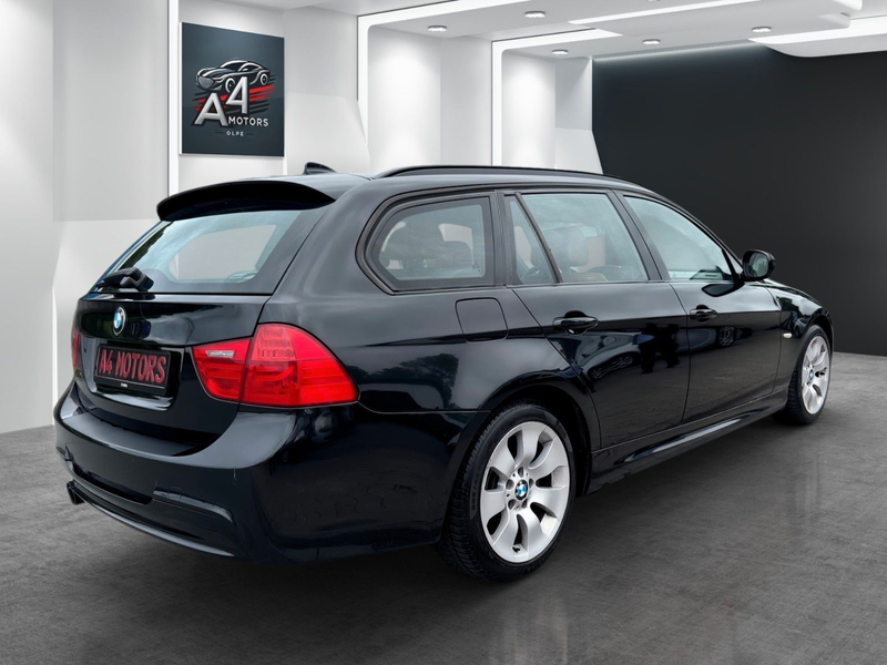 BMW 330 i Touring xDrive*M-Paket*Keyless*Leder*Xenon* — photo 5