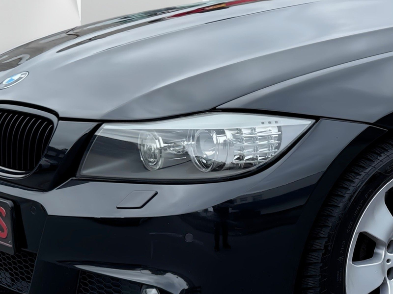 BMW 330 i Touring xDrive*M-Paket*Keyless*Leder*Xenon* — photo 9