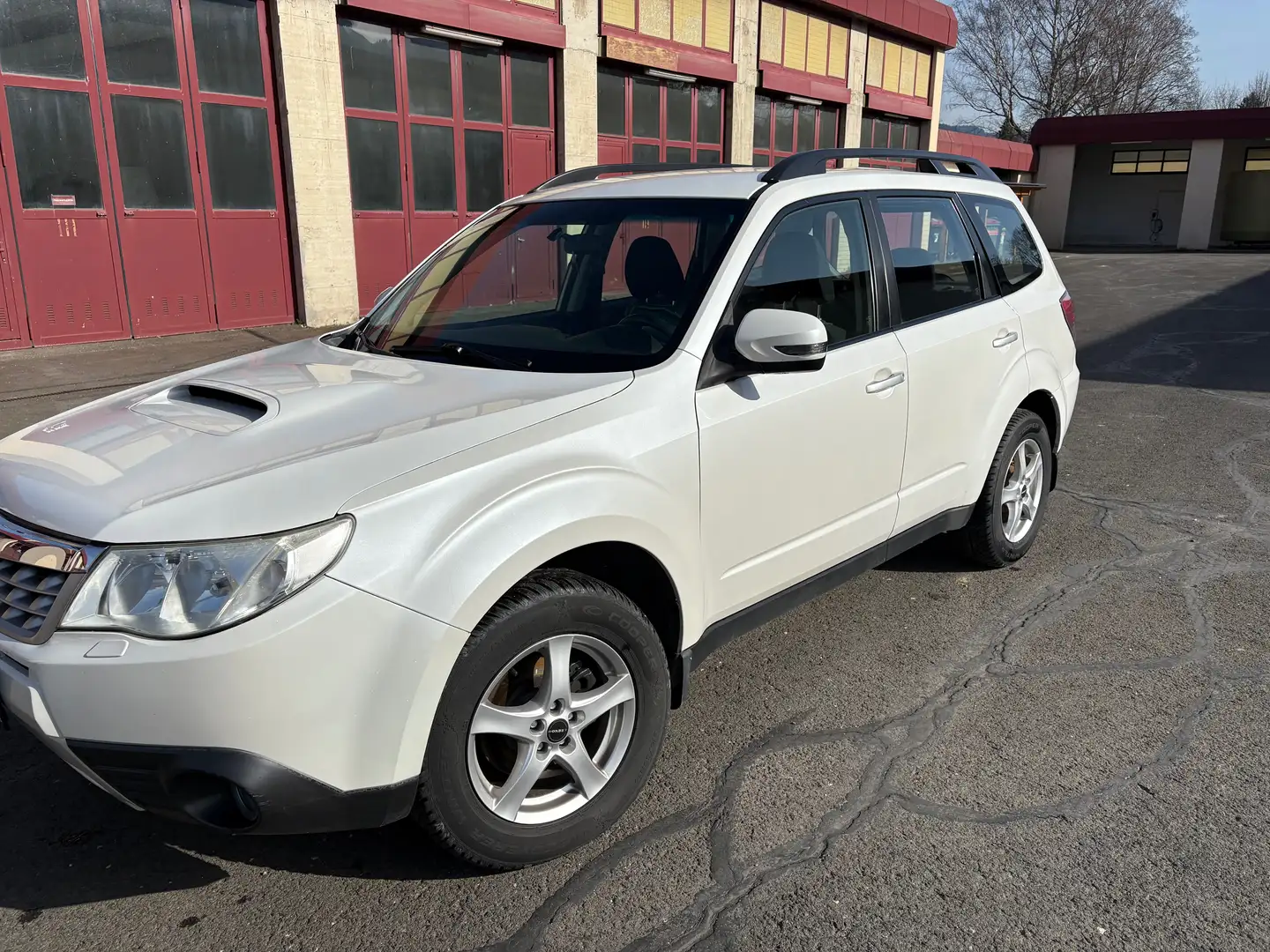 Subaru Forester Forester+2,0D+Classic+Classic Weiß - 2