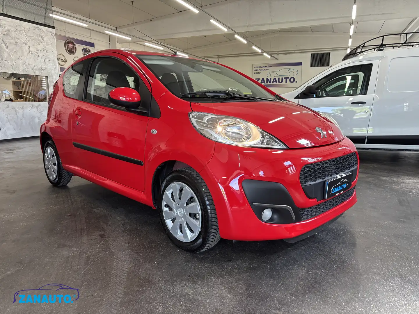 Peugeot 107 3p 1.0 12v Active 2tronic *6000KM* Rosso - 2