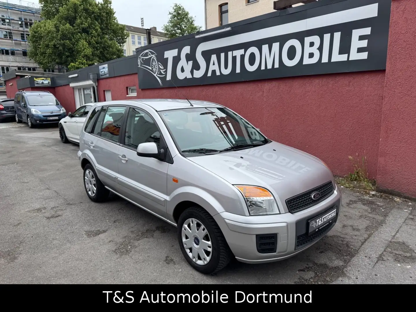 Ford Fusion 1.25 Style -Klima-Bluetooth-PDC- Plateado - 1