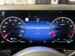Mercedes-Benz GLB снимка Mercedes-Benz GLB