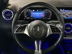 Mercedes-Benz GLB снимка Mercedes-Benz GLB