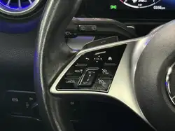 Mercedes-Benz GLB снимка Mercedes-Benz GLB